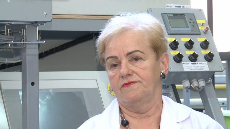 Polscy naukowcy stworzyli ekologiczny zamiennik plastiku. Rozkłada się po trzech miesiącach, a produkcja z jego użyciem jednorazowych sztućców jest o kilkanaście procent tańsza niż tradycyjnych