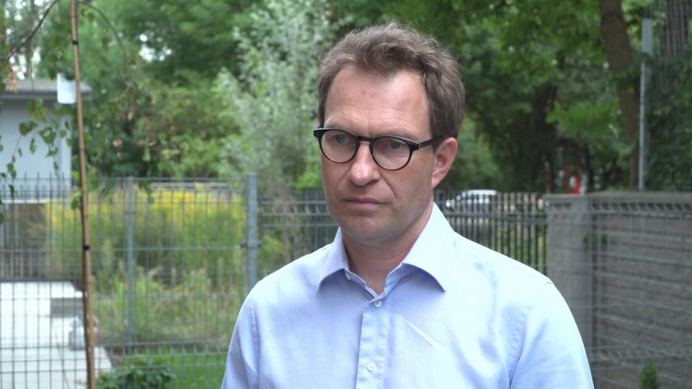 Rozszerzona rzeczywistość i asystenci głosowi wkraczają do kokpitów samolotów. Latanie jest bezpieczniejsze niż kiedykolwiek