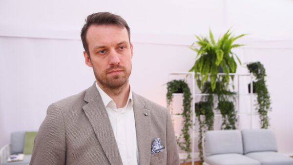 Niedobory wody stają się coraz większym problemem dla gospodarki. Przemysł angażuje się w odzyskiwanie zasobów